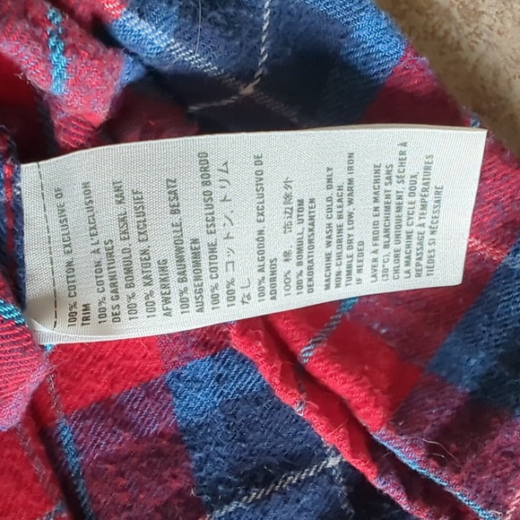 Hollister plaid button down shirt, 100% cotton - Picture 6 of 11